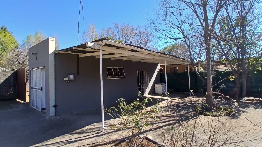5 Bedroom Property for Sale in Park West Free State